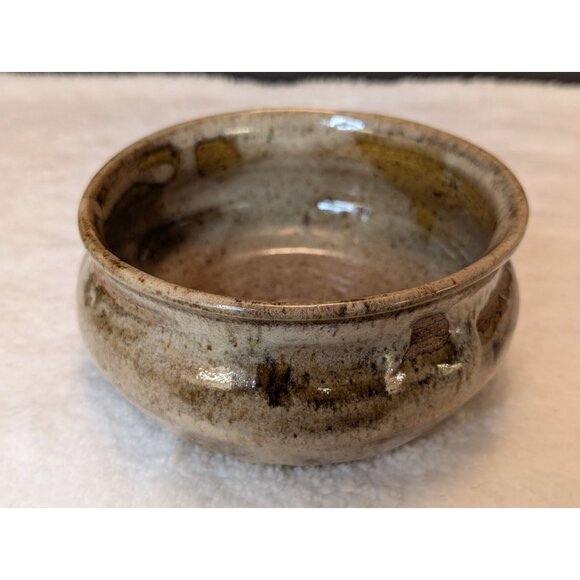 Handmade Studio Pottery Bowl Brown Glaze Signed  JWx - Picture 8 of 8